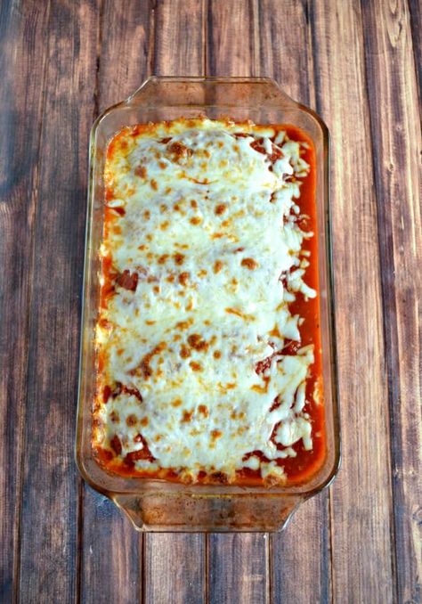 Sausage Parmesan is an easy and delicious weeknight meal! Baked Italian Sausage Recipes, Italian Sausage Link Recipes Dinners, Sausage Parmigiana, Baked Italian Sausage, Easy Recipes Dinner, Chicken Delight, Sausage Parmesan, Barilla Pasta, Italian Sausage Recipes