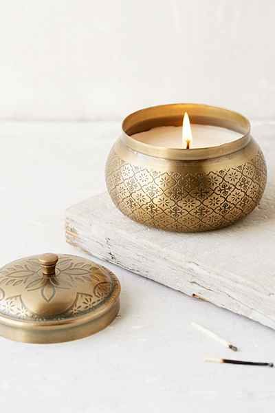 Diy Candle Holders, Candle Inspiration, Candle Jar, Moroccan Decor, Metal Candle, Luminaire Design, Designer Candles, House Smells, Diy Candles