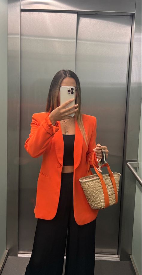 #orange #black #zara #outfit #aesthetic Zara Orange Blazer, Neon Orange Blazer Outfit, Zara Formal Outfit, Business Casual Outfits Orange, Orange And Black Outfit Aesthetic, Blazer Naranja Outfits, Outfits Con Blazer Naranja, Blazer Naranja Outfit Mujer, Orange Blazer Outfits For Women