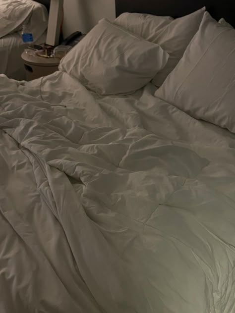 Afterhours Aesthetic, Hotel Bed Sheets, Hotel Aesthetic, The Love Hypothesis, Love Hypothesis, Aesthetic Bed, Everything Has Change, Dream Summer, Hotel Bed