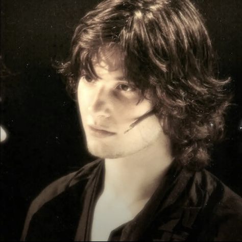 Young Sirius Black, Ben Barnes, Sirius Black, A Man, Long Hair, Hair, Black