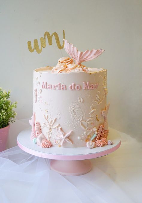 Boho Mermaid Birthday Cake, Minimalist Mermaid Cake, Minimal Mermaid Cake, Boho Mermaid Cake, Pink Mermaid Birthday Party, Ocean Baby Shower Cake, Oneder The Sea Cake, Pink Mermaid Cake, Seashell Birthday Cake