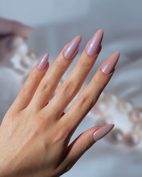 Lavender Freshwater Pearl – Peachy Pale Mauve with Lilac Chrome Nail Among the most romantic of pearl colors, soft pale mauve is adorned with electrifying purple chrome. These are our take on the trending Hailey Bieber chrome nails. Designed by Jas (@jasgotbars) Choose your preferred nail shape and length! Order Details CUSTOM SIZED. 7-15 day lead time (from the time we receive customer sizes). Lead times can vary due to seasonal traffic and shipping delays. New clients will receive a free sizin Pale Color Nails, Lilac Color Nails, Mauve Chrome Nails, Soft Purple Nails, Lilac Chrome Nails, Lavender Chrome Nails, Hailey Bieber Chrome Nails, Hailey Bieber Chrome, 22 Nails