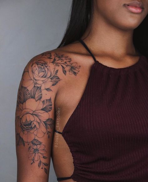 500 Tattoo, Shoulder Cap Tattoo, Shoulder Sleeve Tattoos, Tattoo Artist Tattoo, Rose Shoulder Tattoo, Feminine Tattoo Sleeves, Rose Tattoos For Women, Girl Arm Tattoos, Tattoo Female