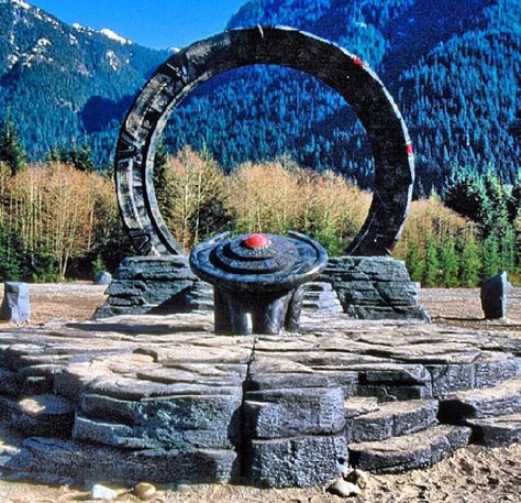 Star Gate. Best Sci Fi Shows, Star Gate, Stargate Universe, Warhammer Terrain, Strange History, Stargate Sg1, Ancient Technology, Stargate Atlantis, The Flesh