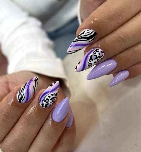 Safari Nails, Zebra Nail Art, Leopard Nail Designs, Oval Acrylic Nails, Pride Nails, Nail Art Designs Images, Zebra Nails, Summer Gel Nails, Nail Vinyls