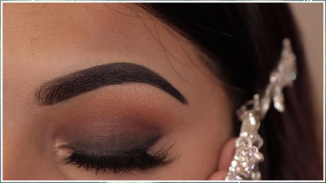 Winter Eyeshadow - Never lose this chance to get what you desire - click NOW and have what you need and deserve! Mackup Ideas For Black Dress, Make Up On Black Saree, Black Smokey Eyes Makeup, Smokey Eye Makeup For Saree, Simple Brown Smokey Eye Tutorial, Makeup Looks With Black Saree, Eye Makeup Brown Smokey, Black Smokey Eyeshadow Looks, Black Brown Eye Makeup