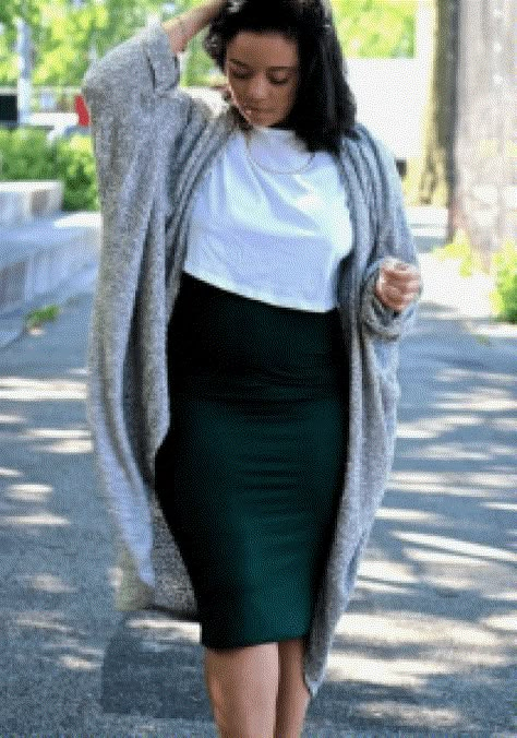 Mid Size Style Casual, Fashion For Curvy Figures, Women’s Mid Size Fashion, Buissnes Casual Outfits Woman Mid Size, Mid Size Wear To Work, Size 14/16 Women Outfits, Curvy Fashion Tips, Classic Curvy Outfits, Dressing For Midsize