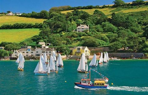 Holiday Homes in Salcombe, Dartmouth and South Devon Cottages Uk, Pictures Of England, British Beaches, Country Cottages, South West Coast Path, South Devon, Devon And Cornwall, Summer Road Trip, Places Of Interest