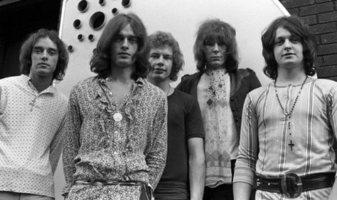 the band--------yes Yes Rock Band, Bill Bruford, Chris Squire, Yes Band, Music Pics, Neil Young, Progressive Rock, Rock Legends, Song Playlist