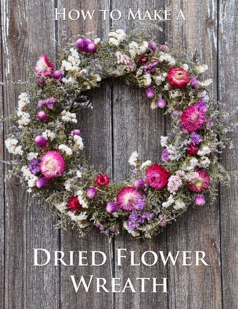 Three Dogs in a Garden @ Home: How to Make a Dried Flower Wreath Dry Wreath, Flower Wreath Diy, Tk Ideas, Wreath Business, Garden Simple, Drying Flowers, Dried Floral Wreaths, Diy Crafts Ideas, Dried Flowers Diy