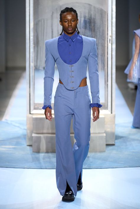 Blue Fashion Runway, High Fashion Suit, Modern High Fashion, Vogue Dance, Mens Runway Fashion, Fall 2023 Ready To Wear, High Fashion Men, 2023 Ready To Wear Collection, Formal Men Outfit