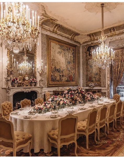 Regency Interior, Regency Aesthetic, Regency Home, Regency Wedding, Luxury Tableware, House In Nature, Regency Era, Luxury Dining, House Inspo