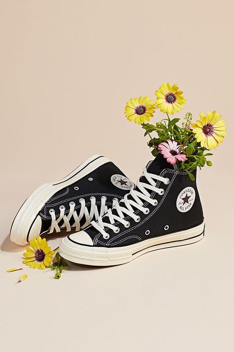 Converse Aesthetic, Converse Sneakers, Still Life, Converse, Sneakers, Flowers, Photography, Pink, White