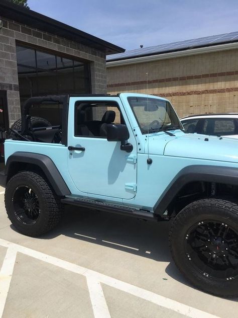 Jeep Aesthetic, Auto Jeep, Beach Jeep, Car For Teens, Blue Jeep, Cars Jeep, Custom Car Interior, First Cars, Future Cars