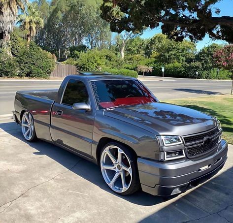 Chevy Silverado Single Cab, Chevy Trucks Lowered, 2003 Chevy Silverado, Classic Cars Trucks Chevy, Single Cab Trucks, Chevy Trucks Silverado, Silverado Truck, Lowrider Trucks, Dropped Trucks