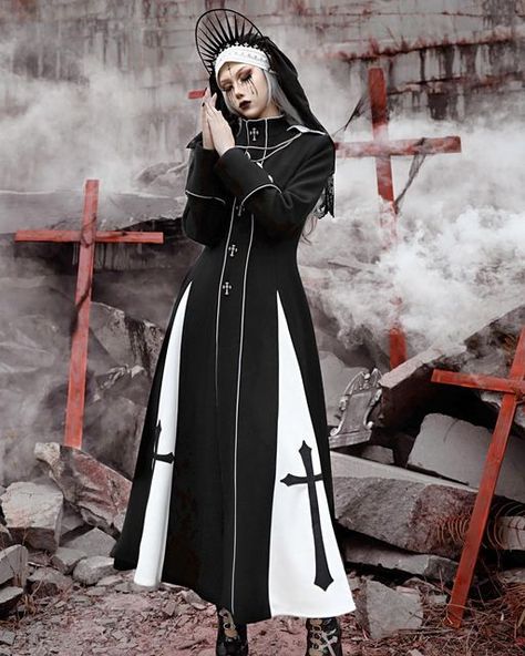 Nun Fancy Dress, Ghost Shoot, Priest Aesthetic, Evil Clothes, Princess Attire, Devil Inspired, Nun Outfit, Gothic Cosplay, Nun Costume