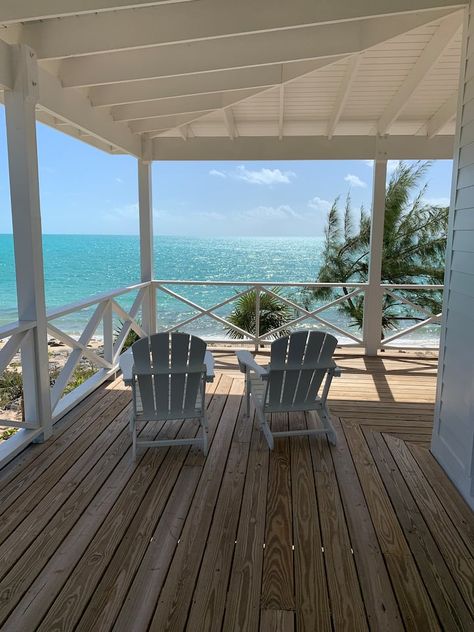 Beach Front Cottage, Shabby Chic Beach Cottage, Bahamas Interior Design, Tropical Beach House Exterior, Beach Shack Aesthetic, Beach Shack Decor, Caribbean Cottage, Bahamas Home, Airbnb Aesthetic