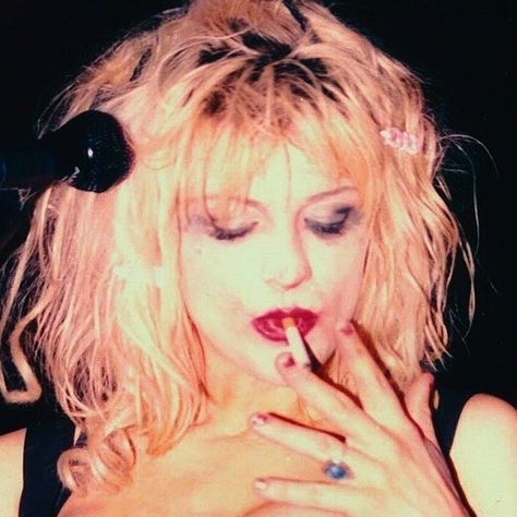 Blushing Bride, Courtney Love, Oh My God, My God, Oh My, Blonde Hair, Blonde, Twitter, Hair