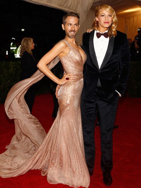 So we brought you exclusive pictures from the Met Gala 2014 yesterday. But we didn't tell you what we were doing behind the scenes. To tickle your funny bone, take a look at the hottest... err... strangest couples from the Met Ball red carpet (after we face-swapped them). Selena Gomez 2014, Funny Face Swap, Funny Faces Pictures, Clothes Swap, Gown Ideas, Face Swap, Stunning Fashion, Met Ball, Spongebob Funny