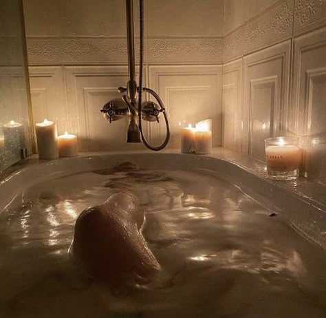 Aesthetic Bath, Bath Aesthetic, Classy Aesthetic, Dream Lifestyle, Night Aesthetic, New Wall, Bath Time, Helsinki, Dream Life