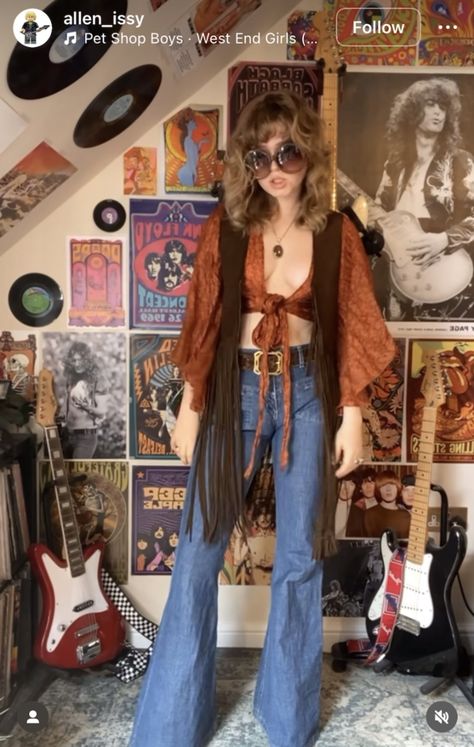 70s Outfits Concert, 70s Shein Outfits, 60s Groupie Aesthetic, 70s Style Outfits Women, Decades Outfits Ideas, 70s Vest Outfits For Women, 70s Jackets Women, 70s Decade Day Outfits, 70s Street Fashion