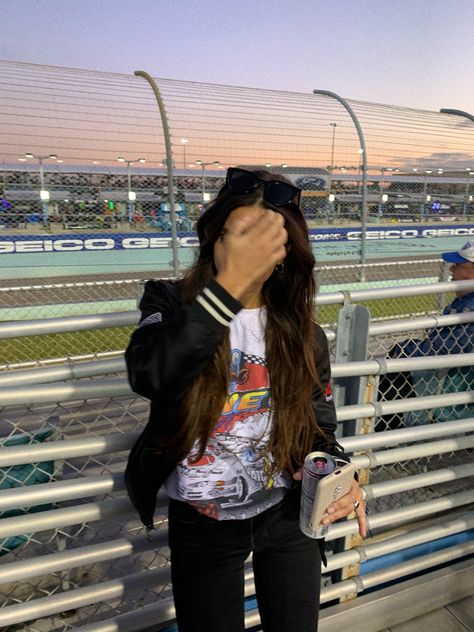 Race Day Outfits Nascar, Nascar Driver Aesthetic, Race Track Photoshoot, Race Day Outfits Women, Racer Girl Aesthetic, Race Track Aesthetic, Nascar Race Day Outfits, Nascar Outfit For Women, Nascar Aesthetic