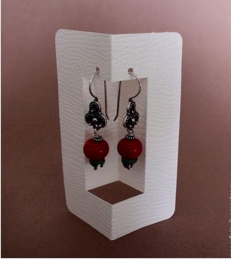 Polyclay Earrings, Bo Ho, Desain Pantry, Idee Cricut, Packaging Diy, Jewelry Display Cards, Diy Jewelry Display, Craft Fair Displays, Jewelry Box Diy