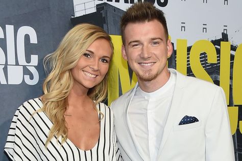 Who Is Morgan Wallen's Ex-Girlfriend? All About KT Smith Kt Smith, Cmt Awards, Chanel Boots, Isla Fisher, Starting A Podcast, Morgan Wallen, Marriage Certificate, Ricky Martin, Country Stars