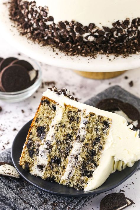 Cookies N Cream Cake Recipe, Decadent Cookies, Oreo Birthday Cake, Fluffy Layers, Vanilla Oreo, Cake Oreo, Chocolate Oreo Cake, Oreo Buttercream, Moist Vanilla Cake