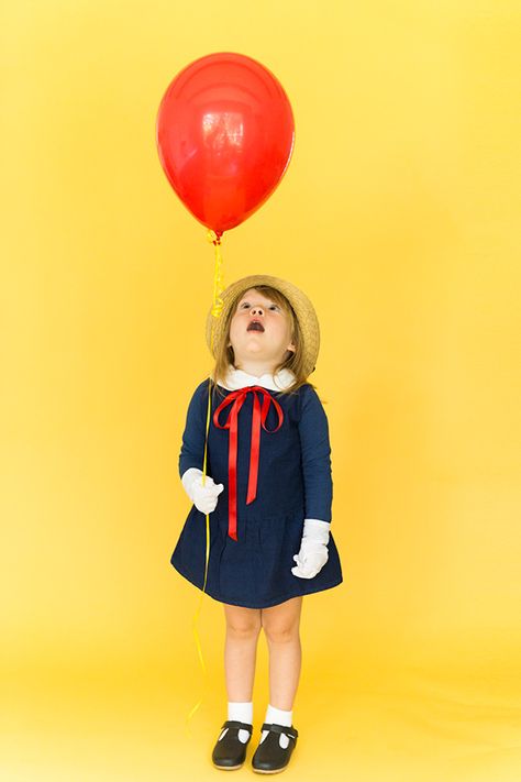 Madeline Costume Women, Madeline Halloween Costume, Madeline Character Costume, Kid Models Photoshoot, Kids Model Shoot, Poses Character, Madeline Costume, Book Week Costumes, Ludwig Bemelmans