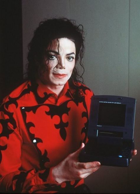 Remembering MJ : A Rare TV Commercial By Michael Jackson Blood On The Dance Floor, Michael Jackson Wallpaper, Michael Jackson Rare, Joe Jackson, Photos Of Michael Jackson, Michael Jackson King Of Pop, Michael Jackson Smile, Michael Jackson Pics, Joseph Jackson