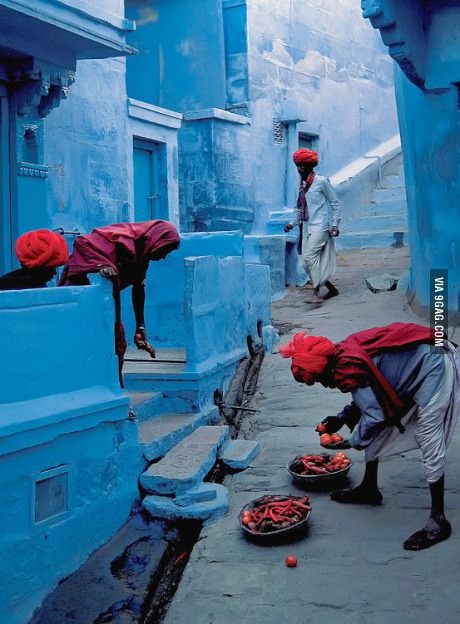 In Jodhpur, India Steve Mccurry Photos, Amazing India, Steve Mc, Steve Mccurry, India Photography, Blue City, Jolie Photo, People Of The World, Jodhpur