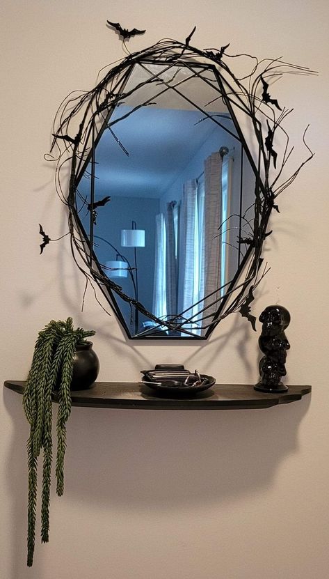 Minimalist Goth Home Decor, Goth Accent Wall, Diy Gothic Decor Crafts Bedroom, Goth Room Diy, Gothic Study Room, Spooky Apartment Decor, Cuarto Dark, Gothic Entryway, Gothic Bedroom Aesthetic