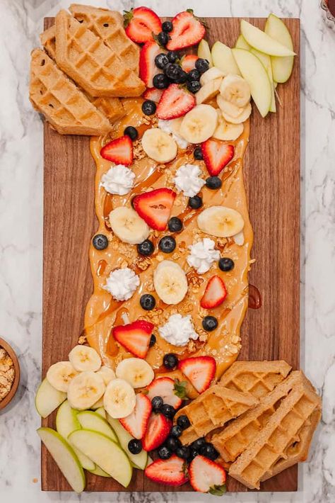 Charcuterie Board Fun Ideas, Peanut Butter Board Ideas, Peanut Butter Boards, Peanut Butter Charcuterie Board, Creative Cheese Boards, Peanut Butter Board Charcuterie, Butter Cream Board, Peanut Butter Charcuterie Board Ideas, Buttercream Board Charcuterie