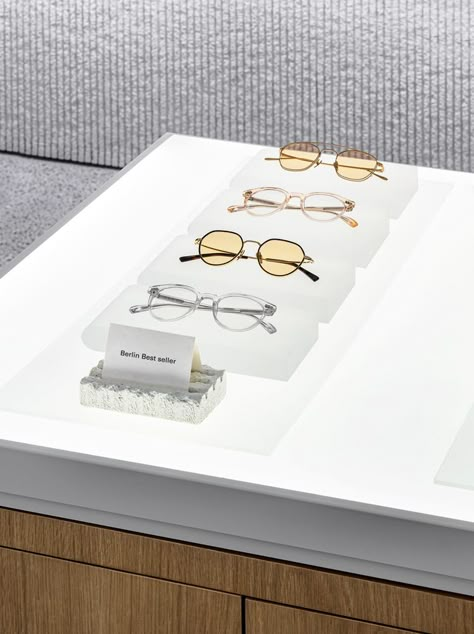 Eyewear Retail, Eyewear Store Design, Eyewear Display, Sunglasses Display, Eyewear Shop, Celebrity Design, Retail Interior, Retail Store Design, Glasses Shop