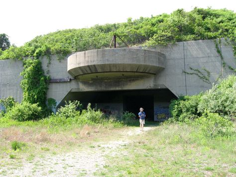 Abandoned coastal bunker in Rhode Island Abandoned Houses, Flak Tower, Military Bunkers, Military Bases, Rockaway Beach, Best Street Art, Military Base, Birds Eye, Abandoned Places