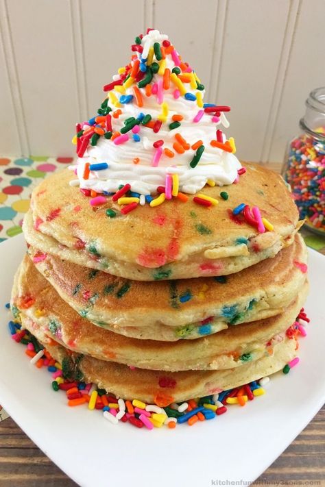 Rainbow Funfetti Pancakes on a white plate Kids Birthday Breakfast, Funfetti Pancakes, Fun Pancakes, Birthday Pancakes, Rainbow Pancakes, Kids Pancakes, Banana Cream Cheesecake, Banana Pudding Cake, Make Pancakes