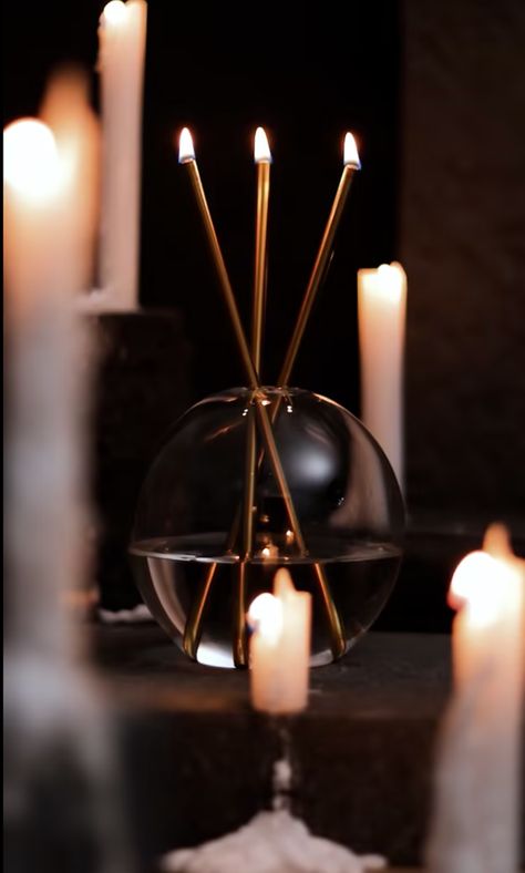 Everlasting Candle Co, Spa Room Decor Luxury, Candle Design Ideas, Everlasting Candle, Decorating With Candles, Decoration Ideas Party, Candle Light Decor, Restaurant Candles, Candle Alternatives