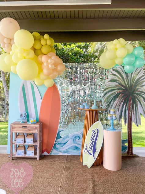 Birthday Beach Party Ideas, Surfer Birthday Party, Glow Birthday Party Ideas, Surfer Party, Surfer Decor, Birthday Beach Party, Biker Party, Night To Shine, Surf Birthday