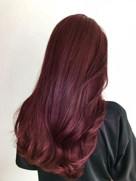 Bordo Hair Color, Reddish Hair Color, Mahogany Red Hair, Raspberry Hair, Black Cherry Hair, Reddish Hair, Red Balayage Hair, Cherry Red Hair, Wine Red Hair