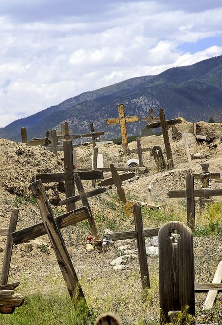 Old cemetery in Taos, New Mexico  I get a sense of peace and sad nostalgia visiting old cemeteries.  http://www.pagosaspringsluxproperties.com Western Cemetery, Pioneer Homestead, Mexico Road Trip, New Mexico Road Trip, Old Cemetery, Travel New Mexico, Taos Pueblo, Old Western, Cemetery Headstones