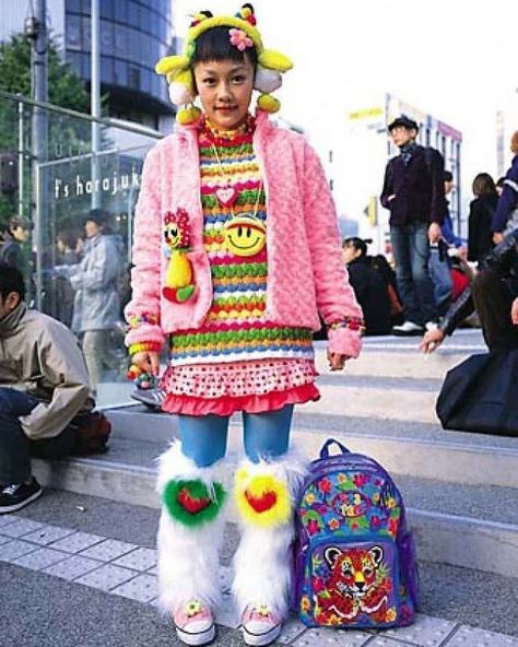 Day To Night Outfit Ideas, Shoichi Aoki, Decora Harajuku, 90s Harajuku, Harajuku Decora, Day To Night Outfit, Fruits Magazine, Night Outfit Ideas, Britney Spears Pictures