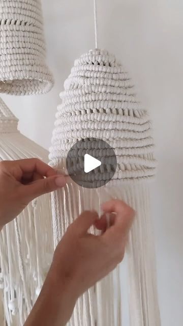 Macrame Lamp Tutorial, Macrame Lamp Shade Tutorial, Macrame Pendant Lamp, Lampshade Macrame Diy, Lamp Macrame, Macrame Interior, Plastic Chandelier, Lampshade Macrame, Macrame Lantern