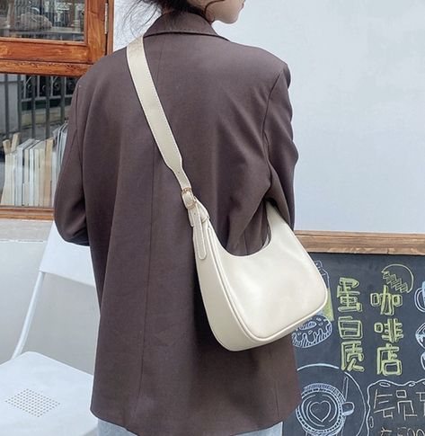 Crossbody Bag Korean, Sling Bag Outfit Korean, Aesthetic Crossbody Bag, Aesthetic Sling Bag, Sling Bag Aesthetic, Korean Sling Bag, Sling Bag Outfit, Brown Sling Bag, Korean Bags