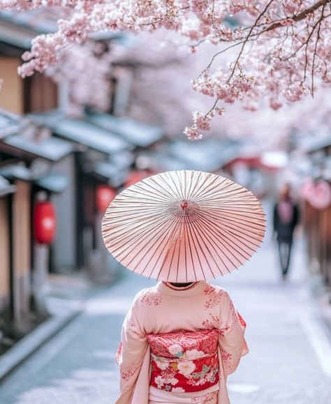 Kyoto In Spring, Cherry Blossom Japan Aesthetic, Sakura Season Japan, Kyoto Cherry Blossom, Tokyo Cherry Blossom, Kyoto Sakura, Travel Japan Tokyo, Kyoto Spring, Cherry Blossom Outfit