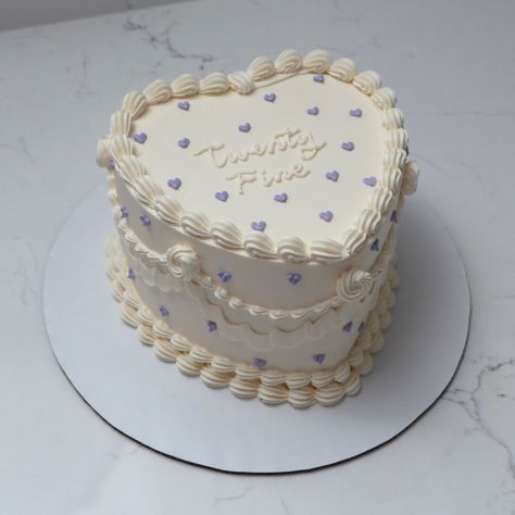 Little hearts for the win 💜 -Cake Details- Size: Mini 6” (2 layers) #emmacakes #emmacakesseattle #customcakesseattle #heartcakeseattle #vintagecakeseattle #seattle #seattlecakes Simple Vintage Heart Cake, Simple Mini Cake, Simple Heart Cake, Victorian Cakes, Heart Birthday Cake, 18th Cake, Vintage Cakes, Heart Cakes, Mini Tortillas