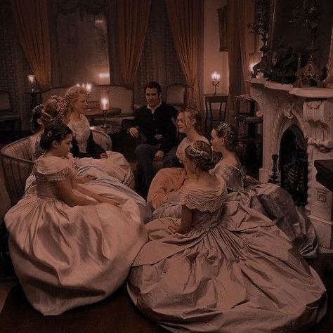 Dresses Aesthetic Black, Bridgerton Dresses Aesthetic, Elyse Core, Gemma Doyle, Ballroom Aesthetic, Movie Core, Bridgerton Dresses, 1800s Aesthetic, Victorian Era Dresses