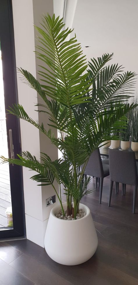 Living Room Palm Tree Decor, Home Tree Plant, Tropical Plants Indoor Decor, Green Fake Plants, Living Room With Fake Plants, Palm Tree Living Room Decor, Palm Tree In Living Room, Fake Indoor Plants Decor, Fake Floor Plants Decor