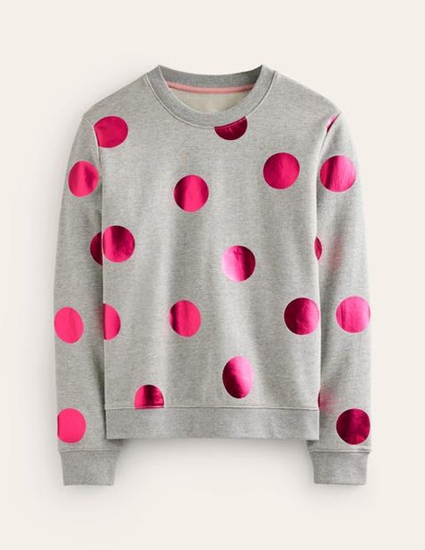 Not to blow our own trumpet, but we think we've struck the perfect balance between cosiness and polish with the Hannah sweatshirt. Pure cotton and stretchy ribbed trims make for cosy wearing, while the array of prints creates the illusion that you've put more effort into your outfit than you have. Winter Fashion, Boden Uk, Sweat Top, Grey Women, Winter Style, Grey Sweatshirt, Printed Sweatshirts, Pure Cotton, Autumn Winter